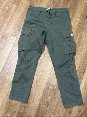 Zara Men's Cargo Pants in Olive Green